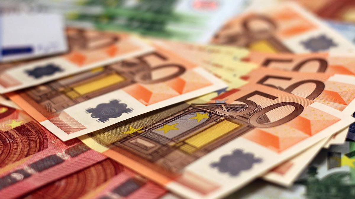 В Італії посилюють контроль за готівкою