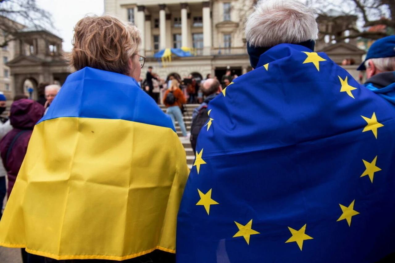 ТОП-10 країн за кількістю українців із тимчасовим захистом